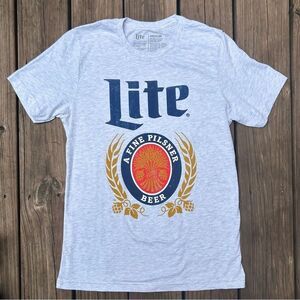 Lite Graphic T-Shirt Size M